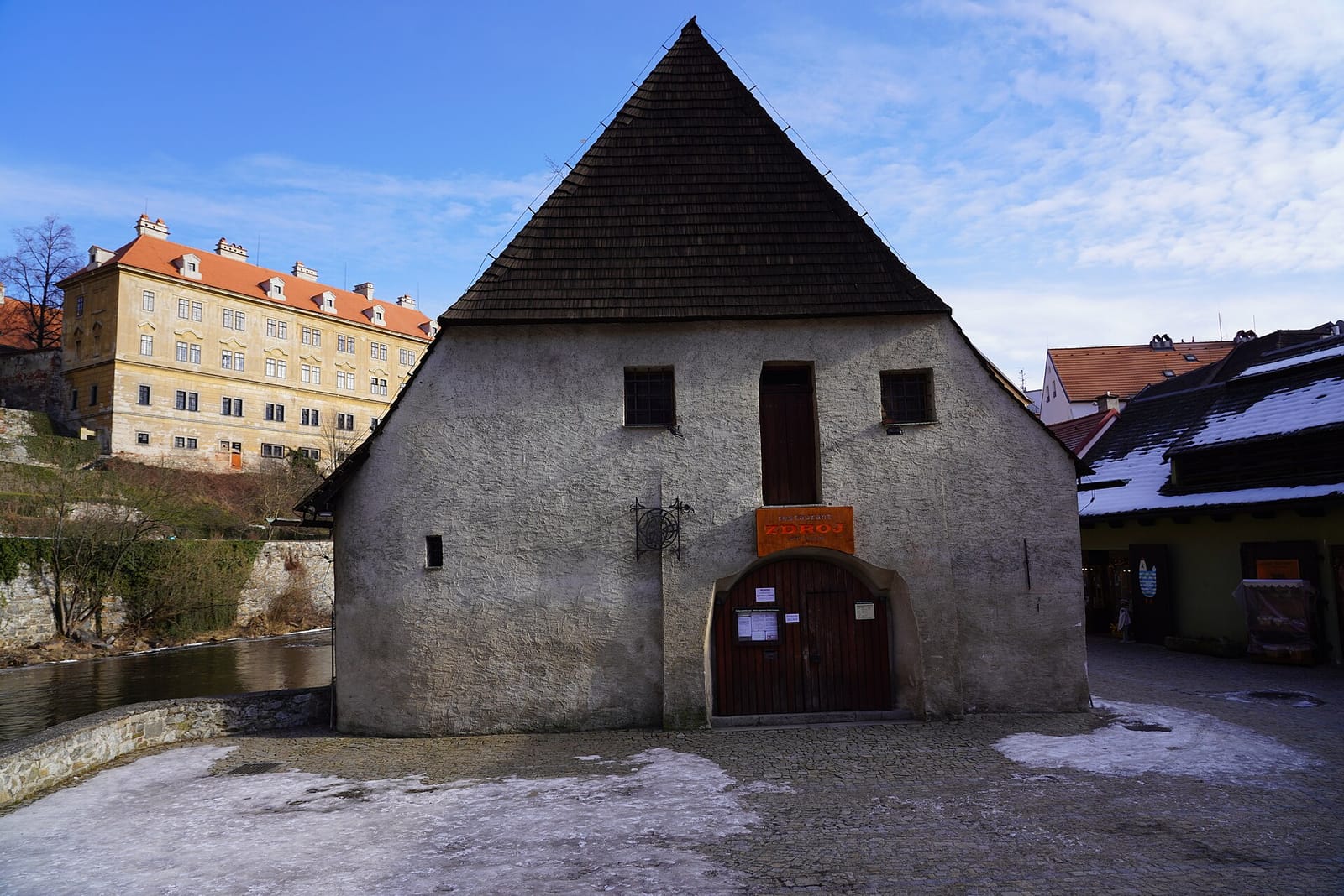 Laibon · Vltava-side terrace